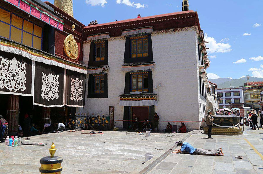 西藏旅游旺季安排青藏火车旅行的最佳方式是什么呢？